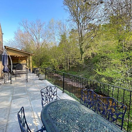 Riverside 2 Bedroom Townhouse With Car Charger Abergavenny Bagian luar foto